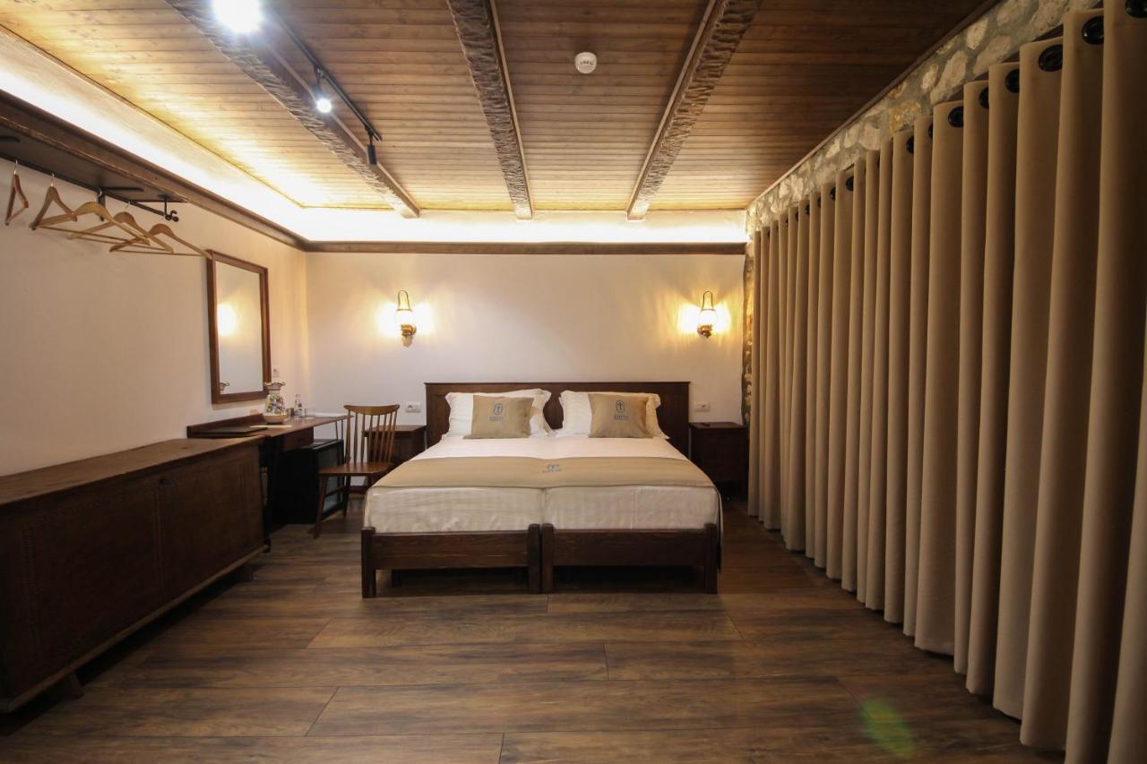 Kruja Albergo Diffuso , Inside Kruja Castle Dış mekan fotoğraf