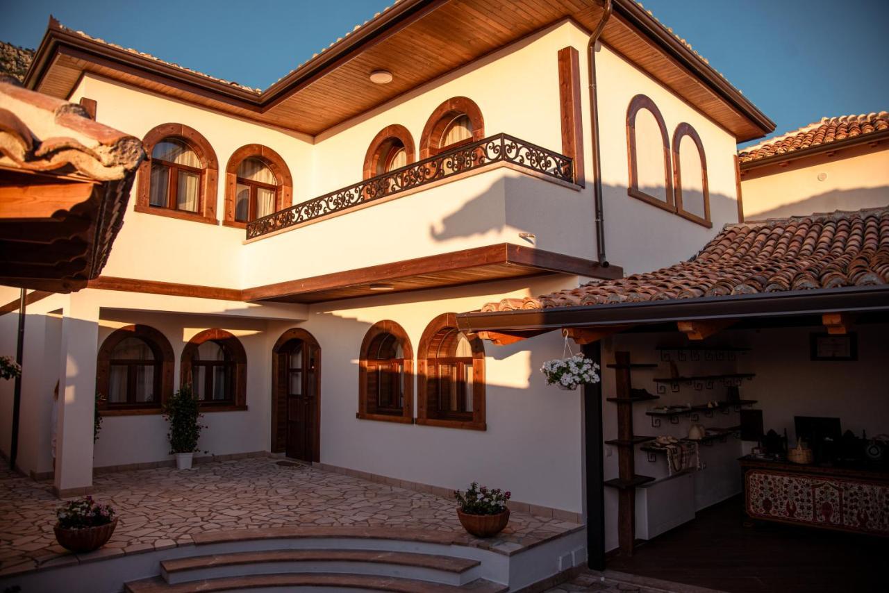 Kruja Albergo Diffuso , Inside Kruja Castle Dış mekan fotoğraf