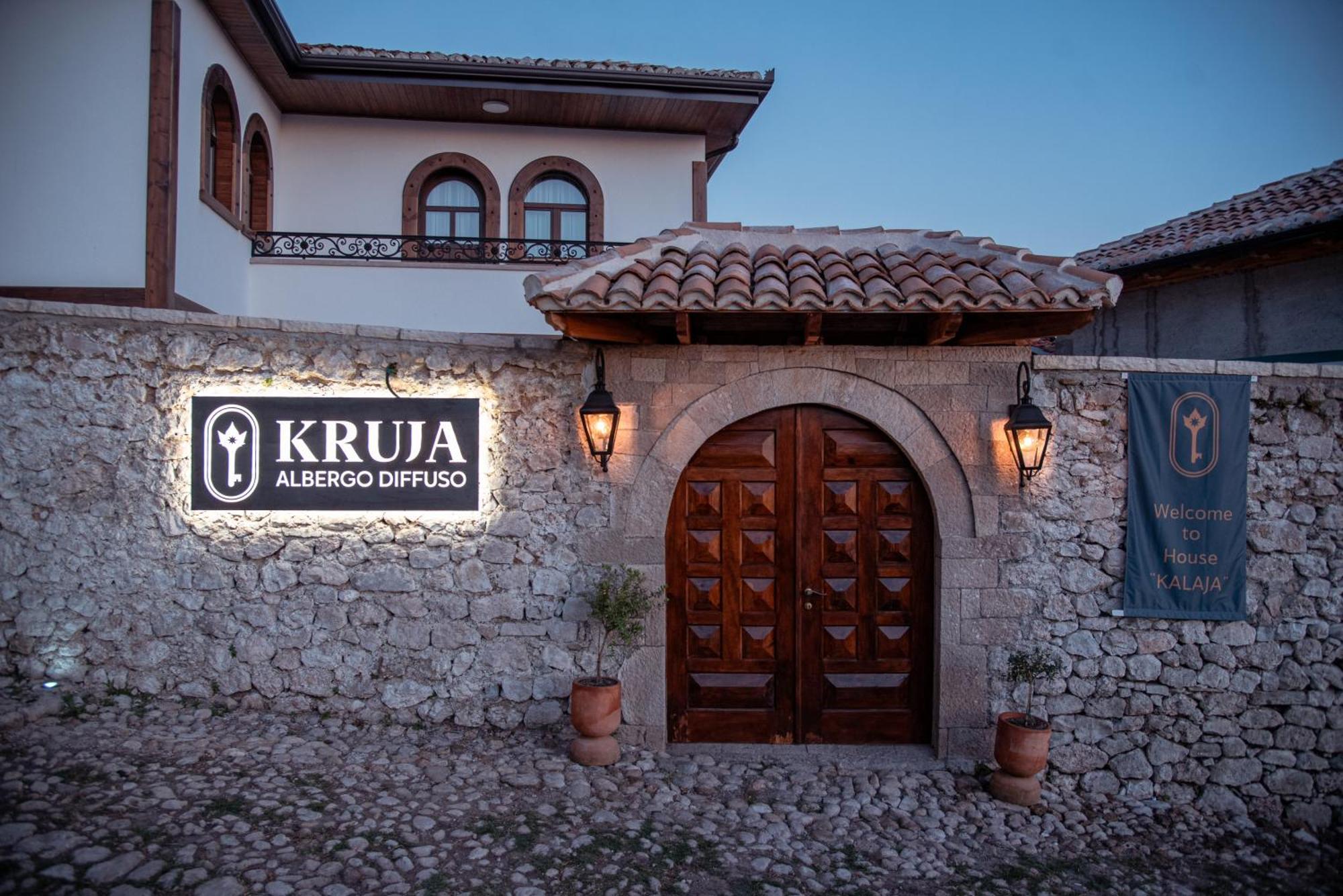 Kruja Albergo Diffuso , Inside Kruja Castle Dış mekan fotoğraf