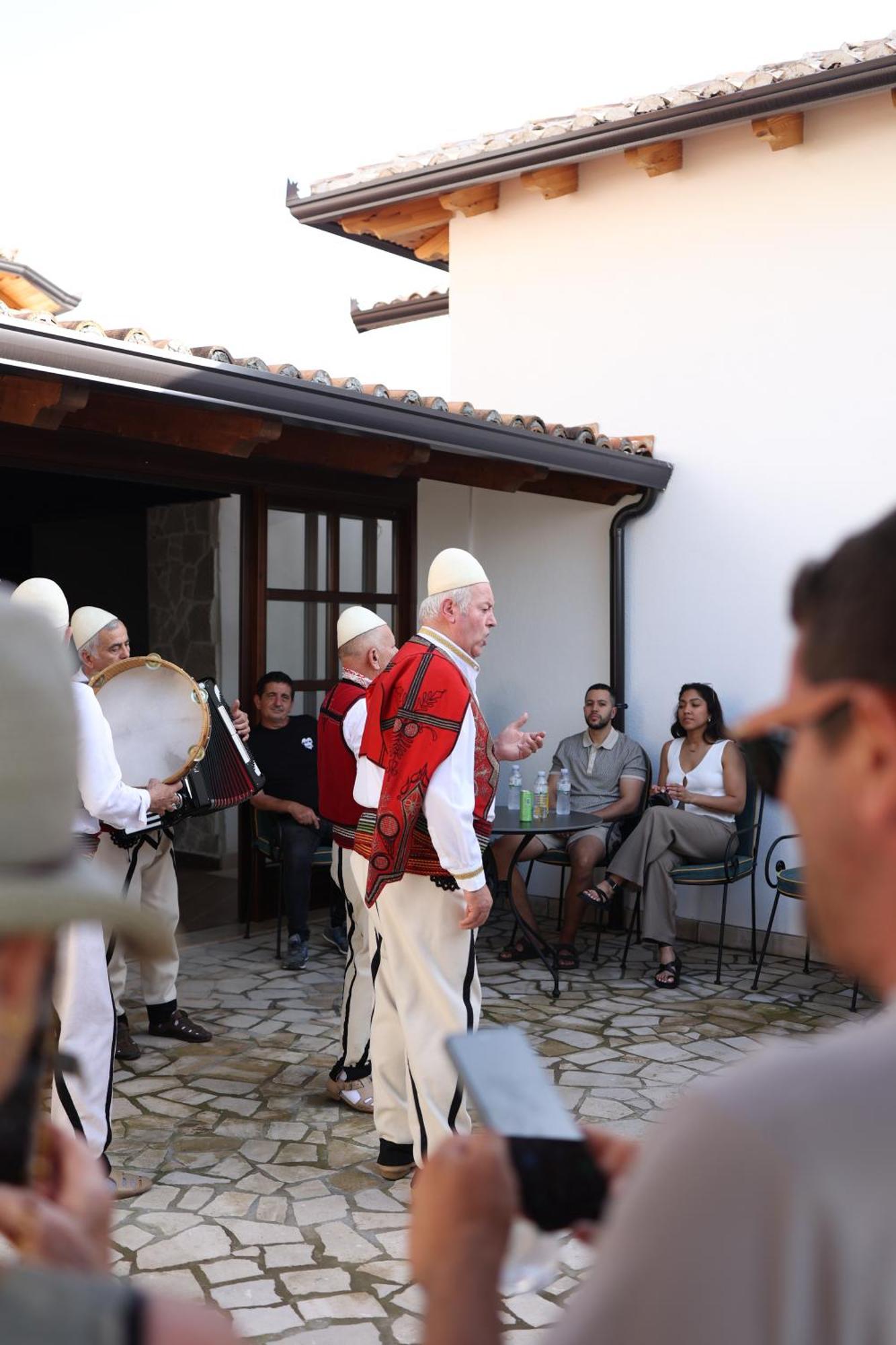 Kruja Albergo Diffuso , Inside Kruja Castle Dış mekan fotoğraf